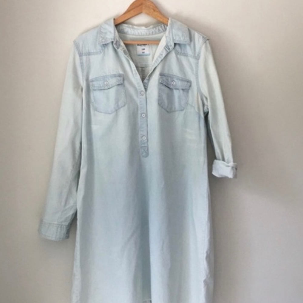 Old navy light blue denim dress